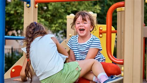 8 Benefits Of Outdoor Play For Your Childs Development Spi Plastics