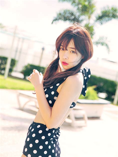 [stylenanda] Retro Polka Dot Bikini Set Kstylick Latest Korean Fashion K Pop Styles