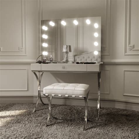 Makeup has become an essential part of every girl's life. Scarlett Large Hollywood Mirror | Hollywood mirror with ...