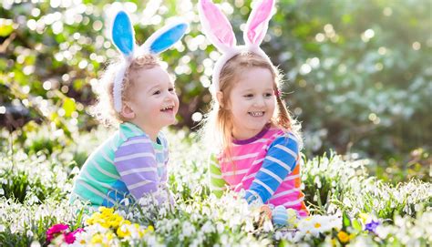 Start by giving them lots of cards with single letters put some small chocolate eggs inside larger plastic eggs and then bury them in planters or. The Best Easter Egg Hunts in Hampshire 2019 - Visit Hampshire