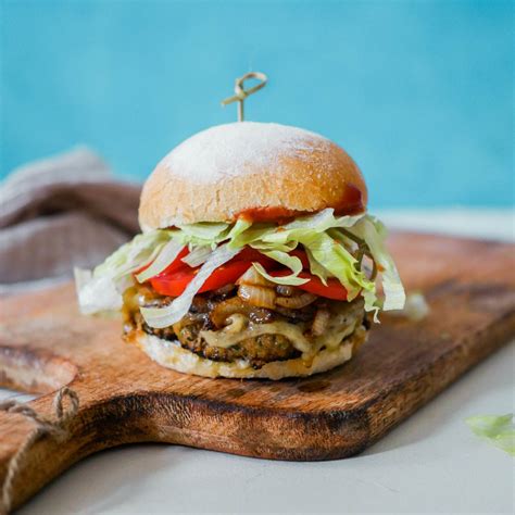 Top 6 Healthy Burger Recipes That Taste Better Than Takeout - LEAH ITSINES