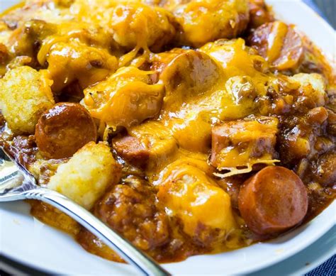 Cheesy tater tot casserole is a staple, kid friendly recipe in my kitchen. Cheesy Hot Dog Tater Tot Casserole