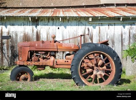 Vintage Farm Equipment Hi Res Stock Photography And Images Alamy