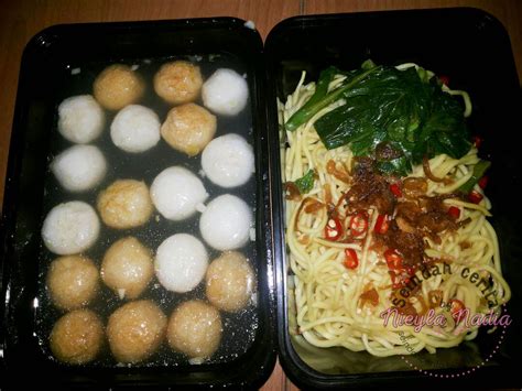 Resepi sup ayam versi khairulaming jom masak. Mee Sup Fishball Simple dan Sedap - Seindah Cerita