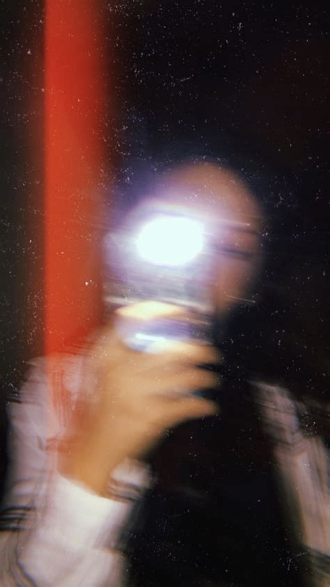 66 Blurry Aesthetic Mirror Pictures With Flash Iwannafile