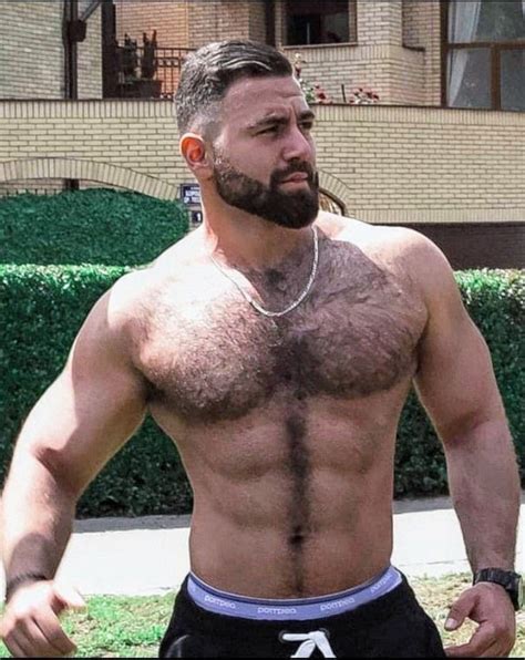 Pin By Chay Parra On Fortachon Hairy Men Hairy Muscle Men Scruffy Men