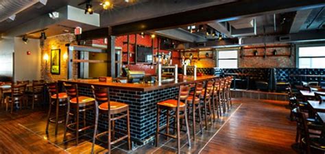 Best Lunch Spots Near Museum of Science, Boston | UrbanDaddy