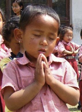 Workshop-children-pray, from Rug-Star | Children praying, Prayers for children, Precious children