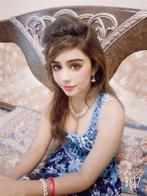 noor pakistani escort in dubai 4