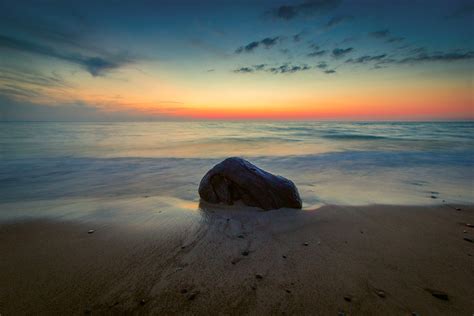 Shoreline Rock Just A Big Rock On The Beach All By Itsel Flickr