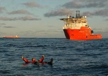 Kawan agan itu kemungkinan gaji yg sistem saran ane agan kuliah aja lagi dulu biar mantap, ambil yang kejuruan pariwisata bidang service, itung2. Tata Cara Dan Prosedur Keselamatan Kerja Diatas Kapal Oil ...