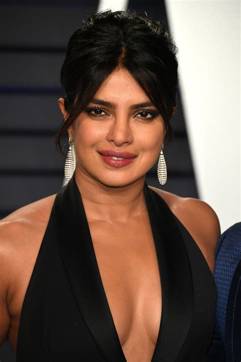 Priyanka Chopra Fappening Sexy Sideboobs At Oscar Party The Fappening
