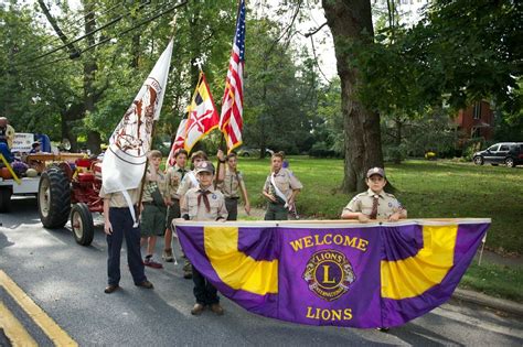 Middletown Lions Club W Flags Carried By Boy Scout Troop 476 Boy