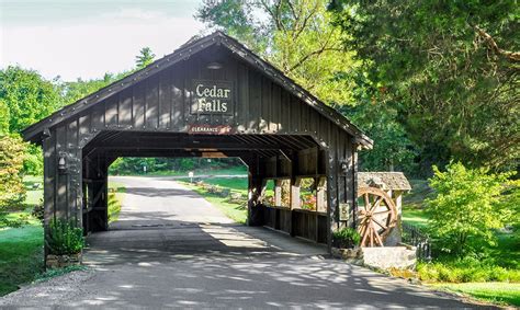 This cabin with a private indoor pool in pigeon forge boasts 3 bedrooms, 3.5 bathrooms, space for 10, and fun amenities. Pigeon Forge Cabins - Copper River