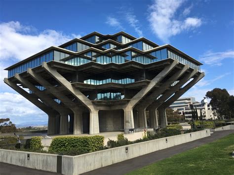 A Thread From Michaelnielsen The Geisel Library At Uc San Diego