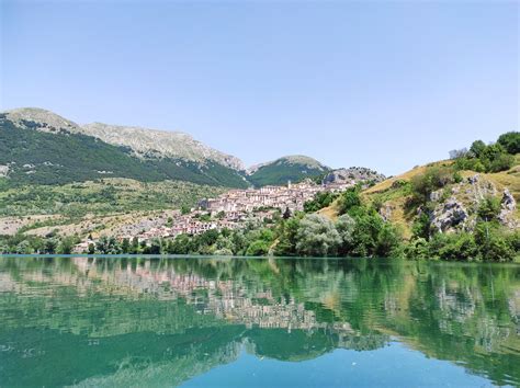 Lago Di Barrea Borgo Di Barrea Elisa Cimino Flickr