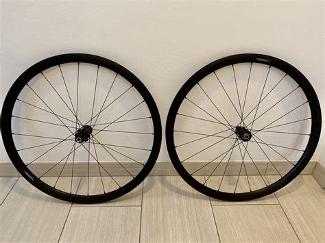 I purchased fulcrum 5 rims with a new storck road bike. Biete: Fulcrum Racing 400 DB 35mm