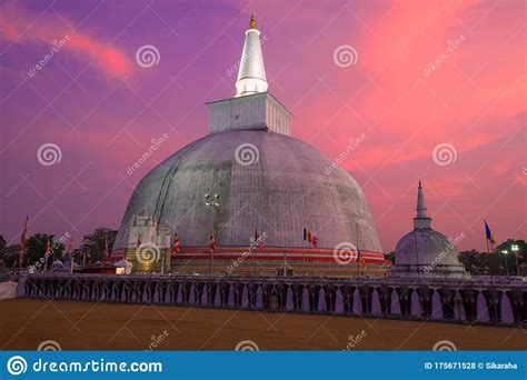 Ruwanweli Maha Seya Dagoba Sunset Background Anuradhapura Stock Photo