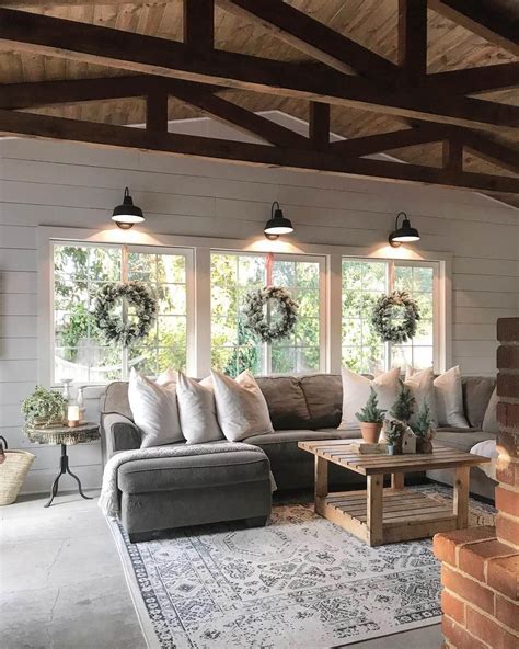 35 Best Farmhouse Interior Ideas And Designs For 2021