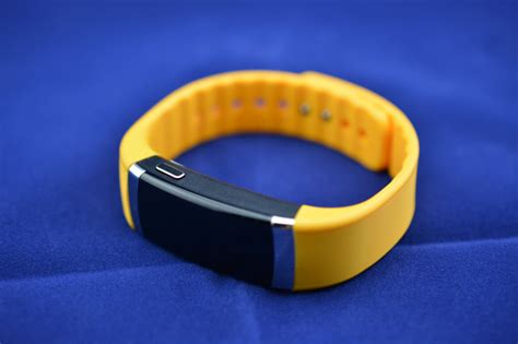 Everyone needs a certain amount of body fat to store energy and maintain normal body functioning, but excess amounts can be a sign of poor fitness. InBody Band review: Activity tracking meets body fat ...