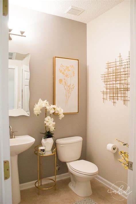 Pin By Laina Lorell On Decorations In 2020 Half Bathroom Decor Guest