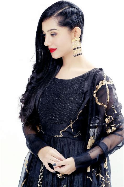 Actor amrita rao, who recently gave birth to her first child, has said that conceiving in 2020 has had its 'fringe benefits'. Bollywood Actress in Saree in 2020 | Amrita rao, Bollywood ...