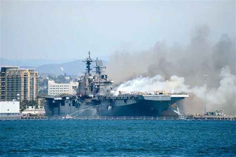 Kapal Tentera Laut As Terbakar Di Pelabuhan California Utusan Borneo