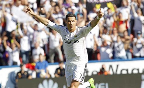 Son, rober pier, duarte, clerc; Levante 0-5 Real Madrid: Cristiano Ronaldo warms up for ...