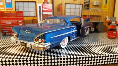 1958 Chevy Impala Plastic Model Car Kit 125 Scale 931