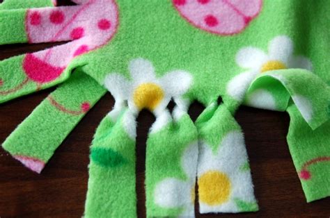 For more information and details, such as measurements, keep on reading! Fringed Fleece Blankets | Fleece blanket edging, Fleece ...