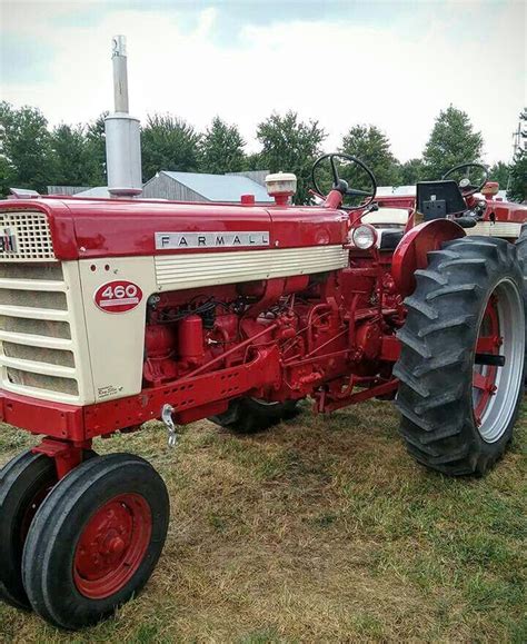 Farmall 460 Farmall Tractors Red Tractor