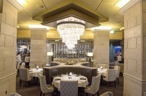 Eddie V's joins the upscale dining wave in the Union Trust Building