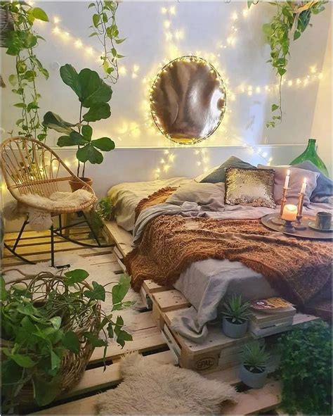Comfortable Bohemian Bedroom Bed 17 In 2020 Bohemian Bedroom Design Aesthetic Room Decor