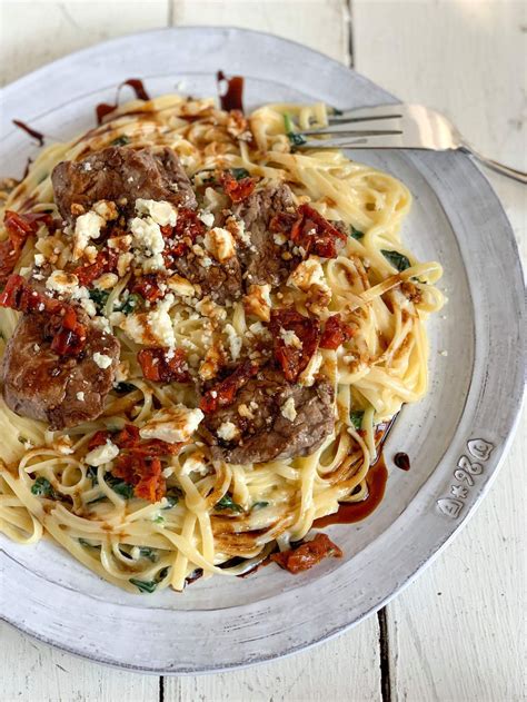 486 отметок «нравится», 26 комментариев — dave & buster's (@daveandbusters) в instagram: Steak Gorgonzola with Creamy Alfredo Sauce | Recipe in ...