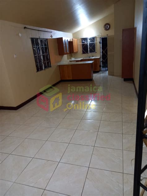 2 Bedroom, 2 Bathroom for rent in Old Harbour St Catherine - Houses