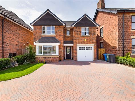 4 Bed Detached House For Sale In Church Road Warton Preston Pr4 Zoopla