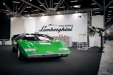 The Mysteryous Story Behind The Worlds Oldest Lamborghini Countach