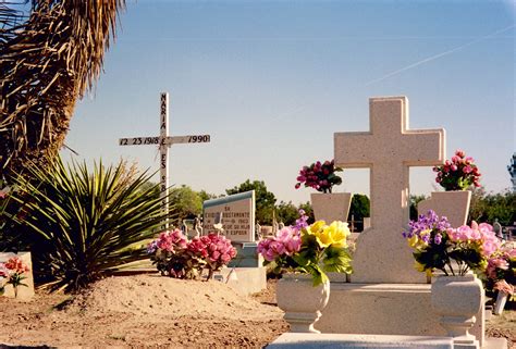 La Mesa New Mexico Im Fascinated With The Cemetery There New