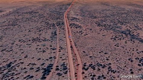 This didn't deter the diehards, with a small crowd there long before the first car departed at 7:30am. Finke Track Overview Finke Racetrack overview and waypoints - YouTube