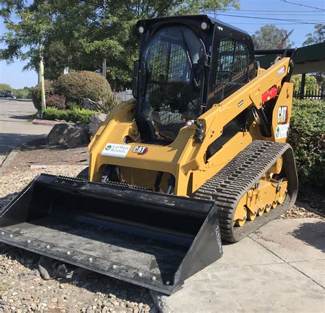 Save money and transport time with one rugged machine for land clearing, digging, grading, truck loading, slope work and more. New! CAT 289D3 Track Loader | Cal-West Rentals