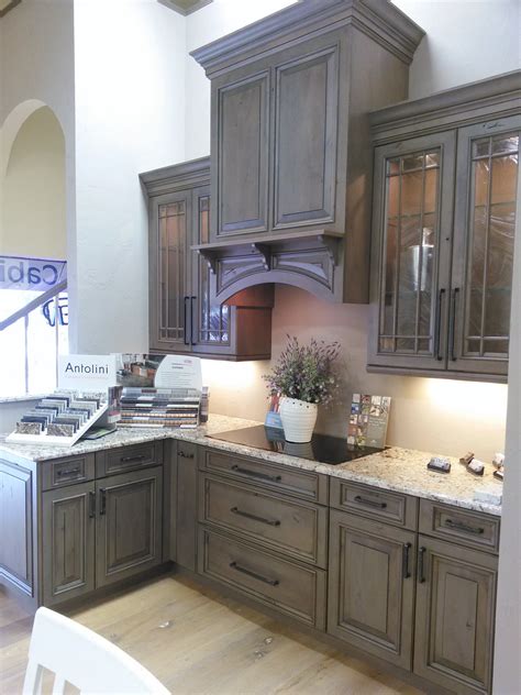Ultracraft Cabinets Coastal Grey Coastal Kitchen Interiors Cki Naples