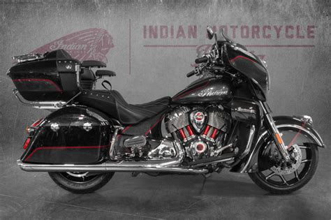 new 2020 indian motorcycle roadmaster® elite thunder black vivid crystal over gunmetal flake
