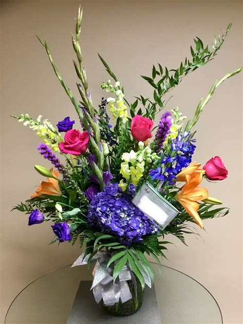 Maybe you would like to learn more about one of these? Celebratory bouquet! | Fresh flowers online, Order flowers ...