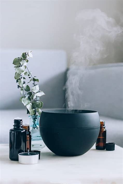 How to use a diffuse coating? 9 Of Our Favorite Essential Oil Diffusers | Hello Glow