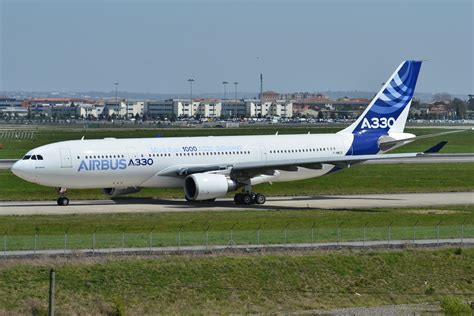 Airbus Industrie A330 200 Images