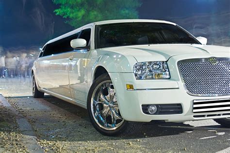 Chrysler 300c Limousine For Hire In Agedrup Bookaclassic