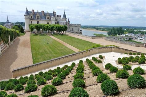 Frequently asked questions about château royal d'amboise. Château Royal d'Amboise, Loire Valley, pictures and ...