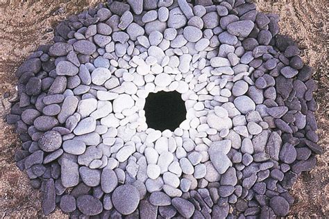 Andy Goldsworthy Creates Ephemeral Land Art With Natural Materials