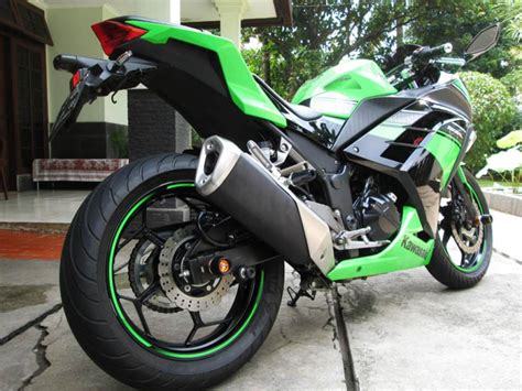 Review modifikasi ninja 250 karbu velg tapak lebar. Kawasaki Kawasaki Ninja 250 ABS Special Edition - Moto ...