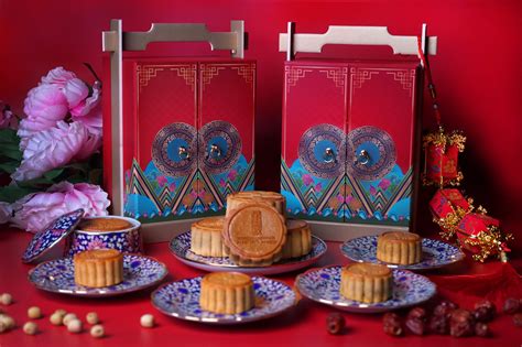 This celebration is accepted to have started from the antiquated function of sacrificing to the moon goddess for the year's end collect. JW MOONCAKE COLLECTION 2019 - The BigChilli